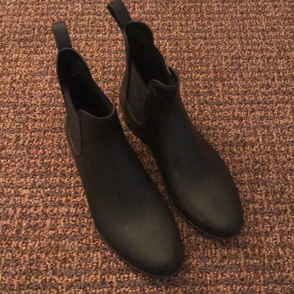 J. Crew Black Mercantile Chelsea Rain Boots Size 8